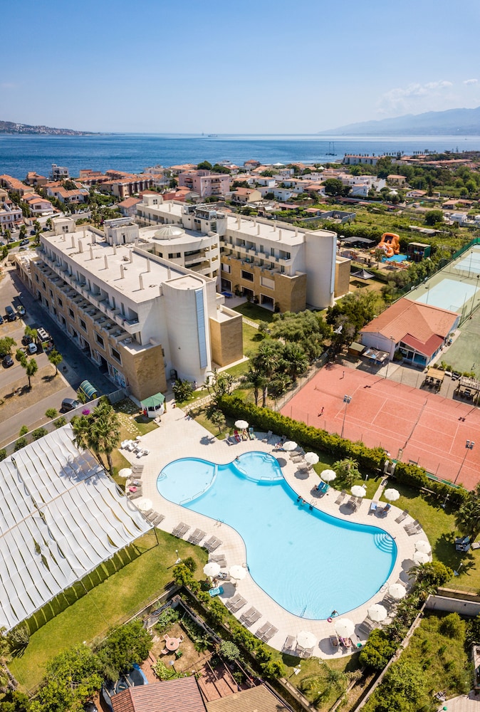 Capo Peloro Resort 33/43