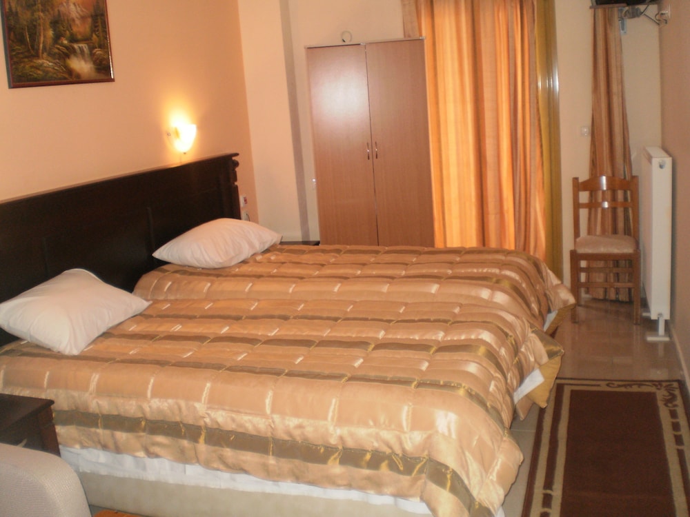 Kosta-Famissi Hotel 25/45
