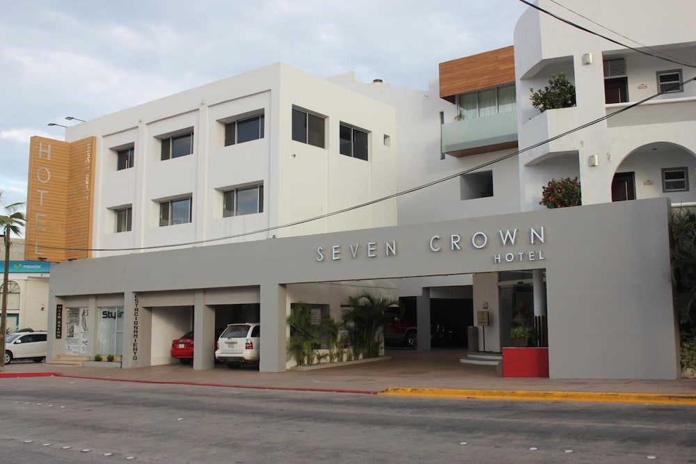 Seven Crown Express & Suites by Kavia 43/50