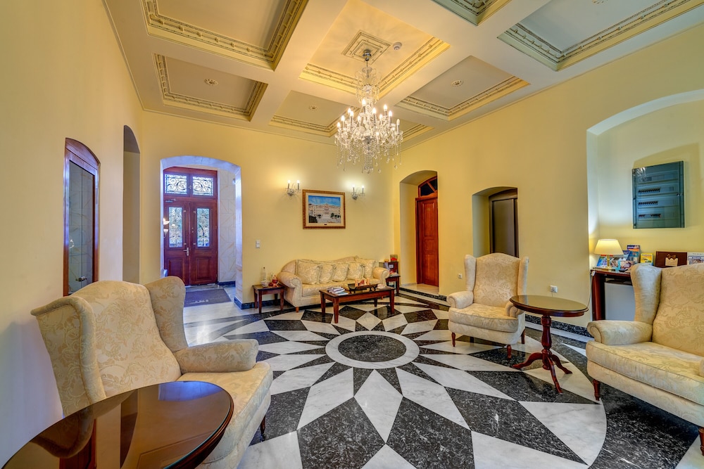 Apollonion Palace 47/71