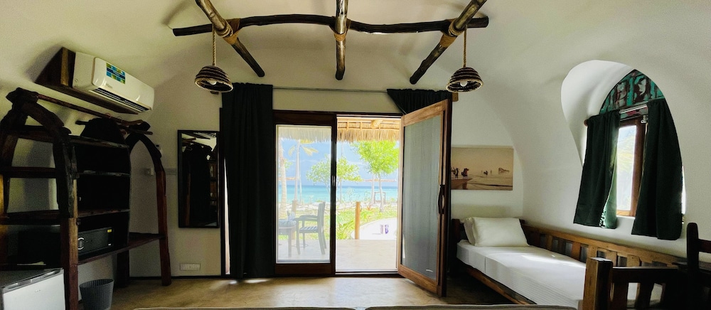 Aya Beach Bungalows 23/50