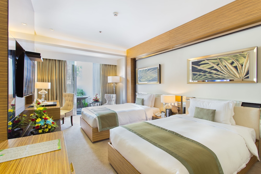 EXECUTIVE, TWIN BEDS