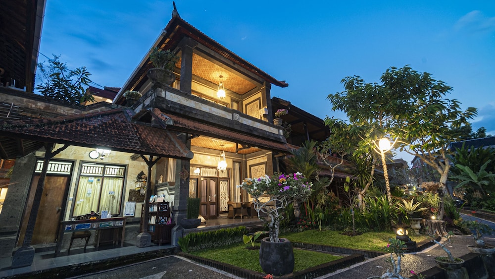 Kunang-Kunang Guesthouse 3/86