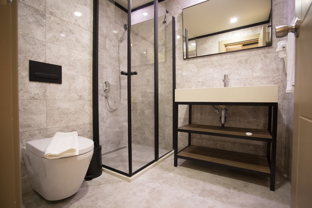 Besiktas Serenity Hotel 33/35
