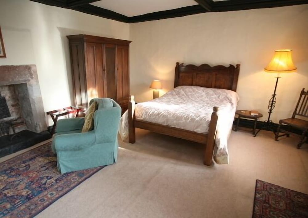 Blackmore Farm 3/15
