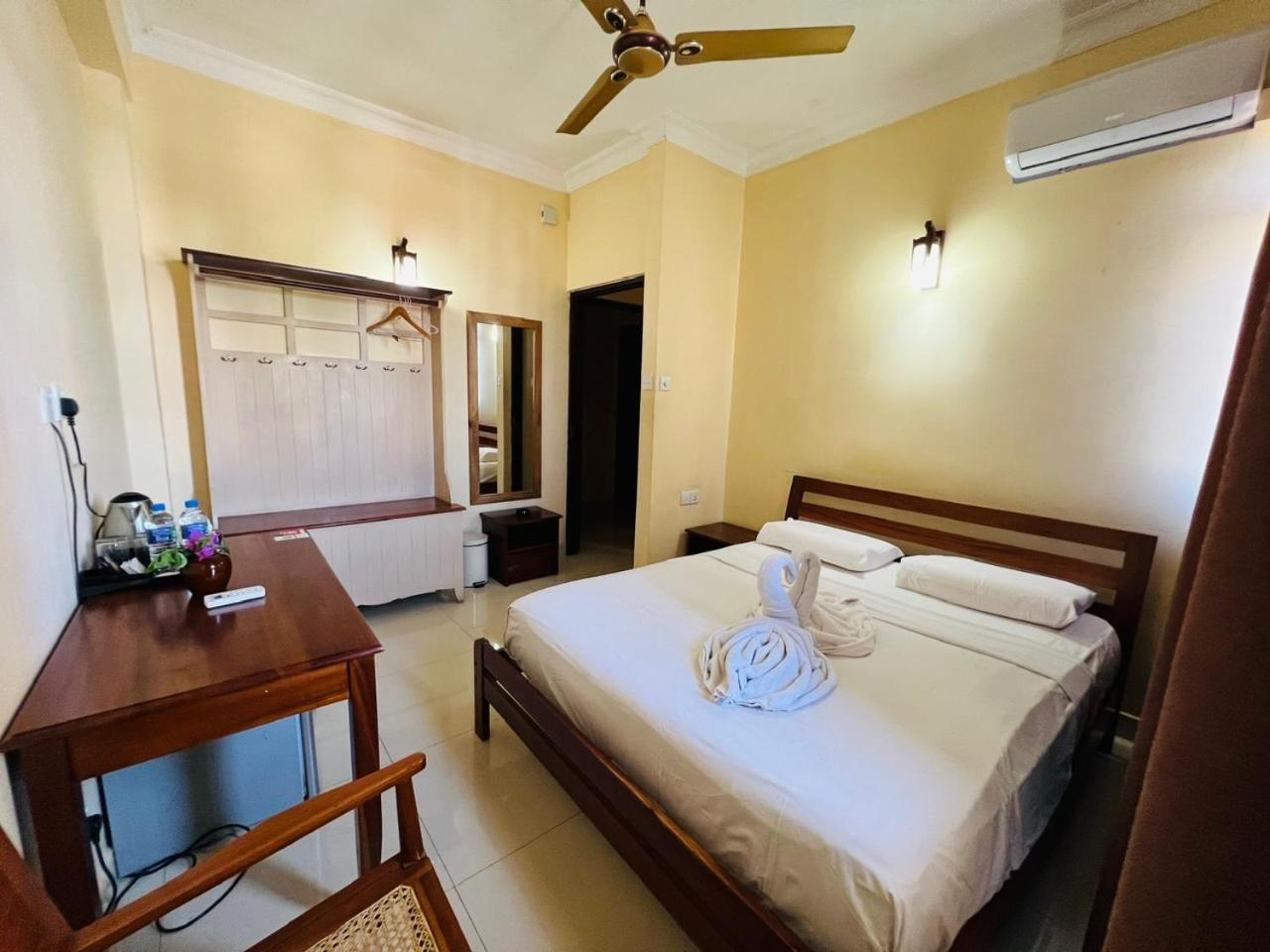Lafala Hotel and Service Apartment, Dehiwala-Mount Lavinia 19/100