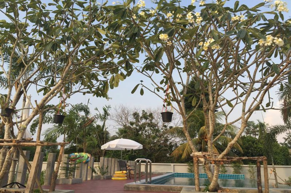 Baanwaan Resort Hat Yai 9/56