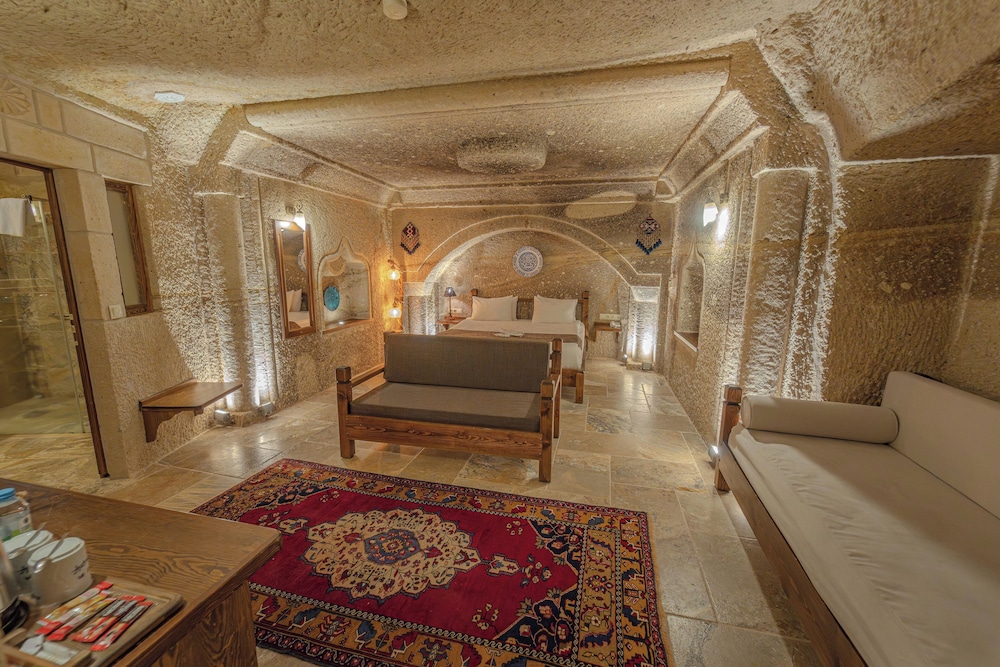 Zara Cave Hotel 7/50