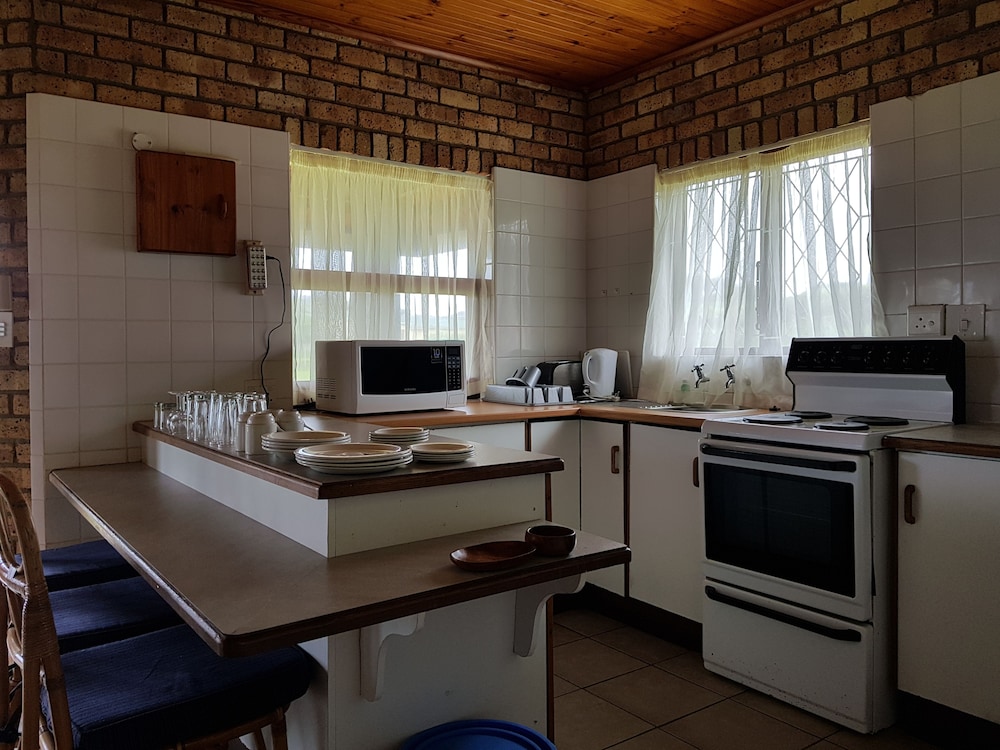 Port Edward Holiday Resort 28/50