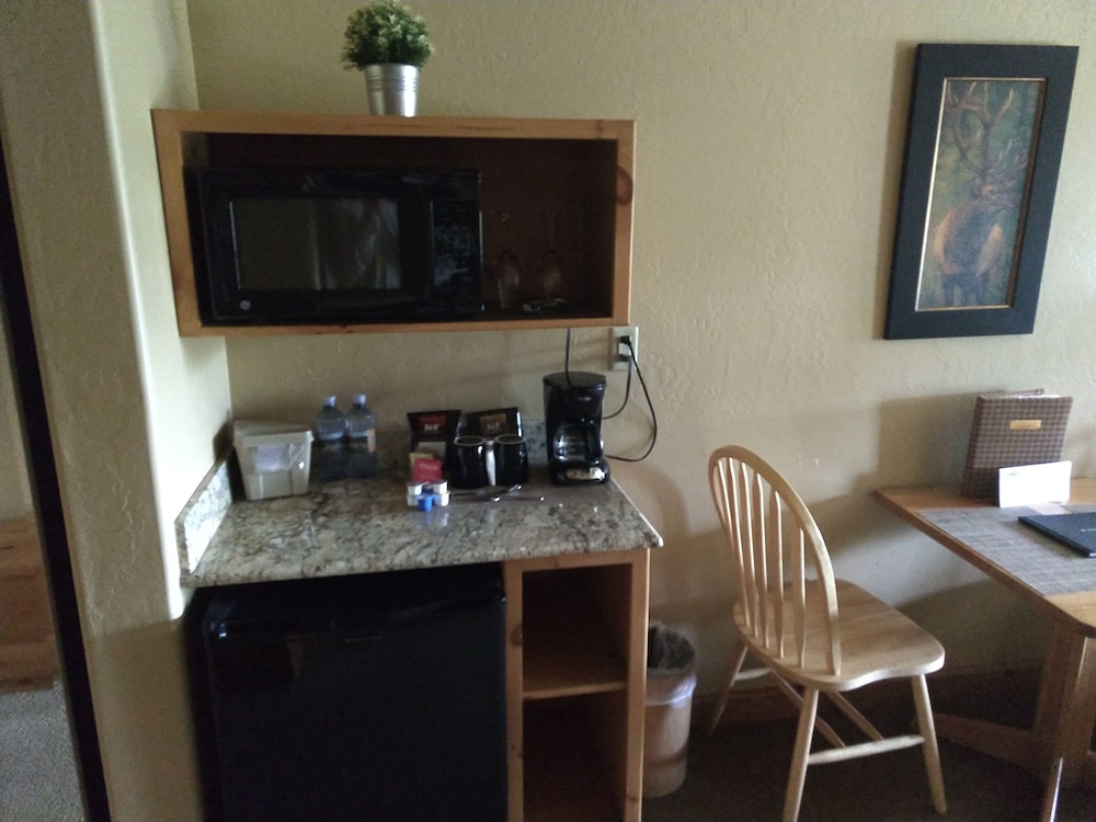 Callahan s Mountain Lodge 64/78
