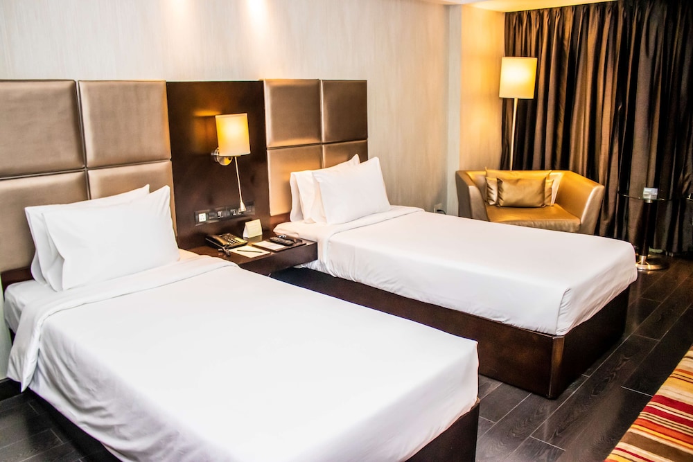 Radisson Hotel Sector 29 Gurugram 12/57
