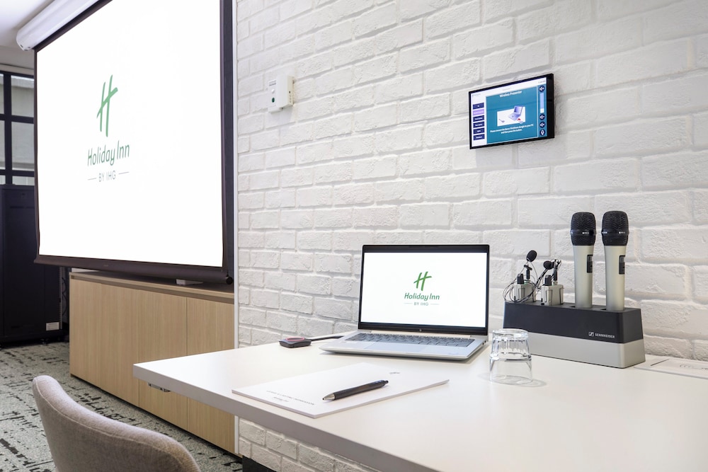 Holiday Inn Melbourne Bourke Street Mall by IHG 39/48