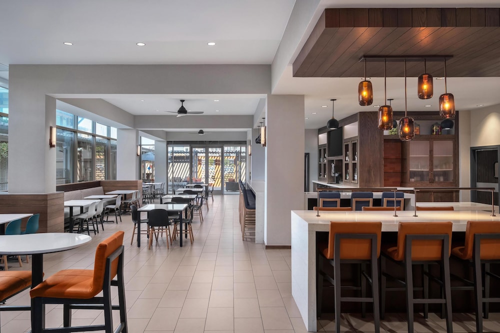 HYATT house Emeryville/San Francisco Bay Area 46/65
