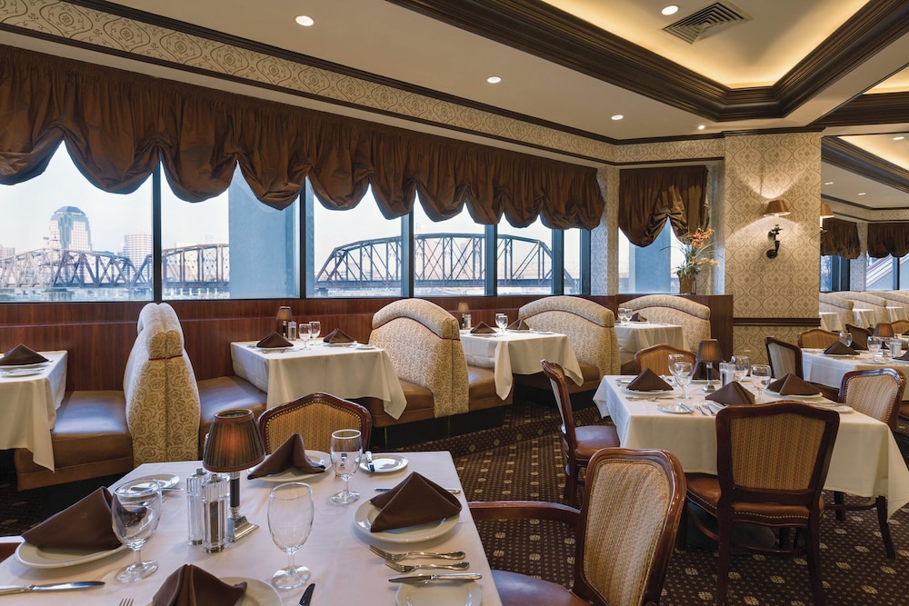 Horseshoe Bossier City - A Caesars Rewards Destination 53/67
