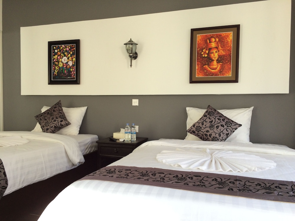 Sea Breeze Resort 17/50