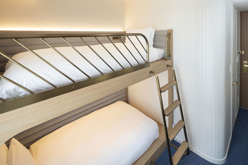Hotel Commento Yokohama Kannai 10/25