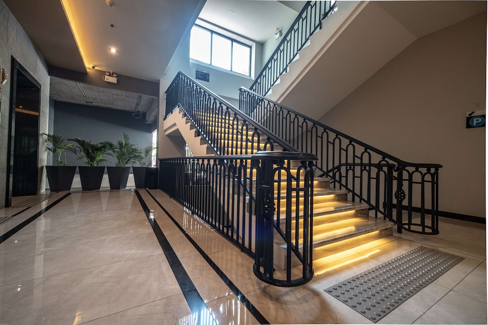 Lewit Hotel Pattaya, a member of Radisson Individuals 33/50