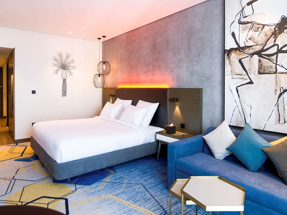 Pullman Hotel Sharjah 19/63