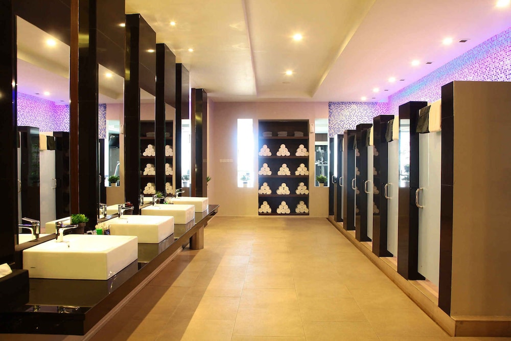 Aswin Hotel 32/46