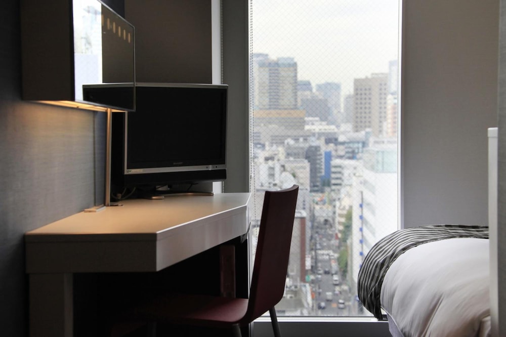 Sotetsu Fresa Inn Shimbashi Karasumoriguchi 37/46