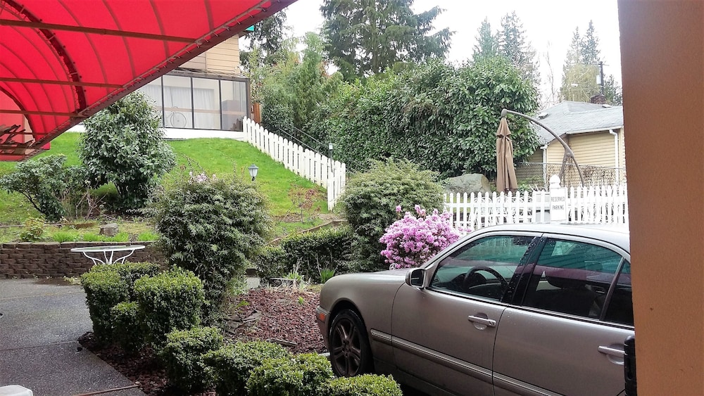 Sutton Suites Hotel 6/38