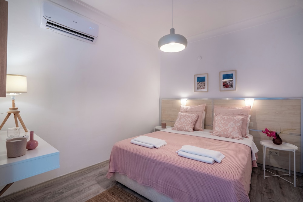 SUPERIOR, SUITE, BAY VIEW