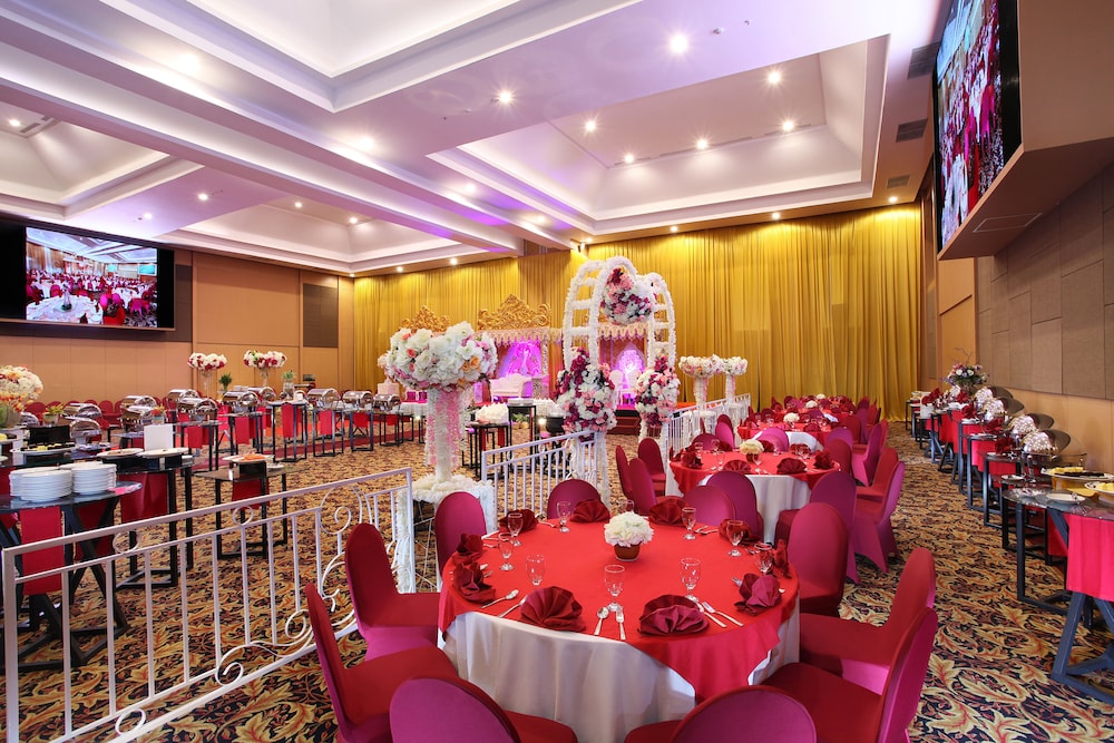 Swiss-Belinn Panakkukang Makassar 33/47