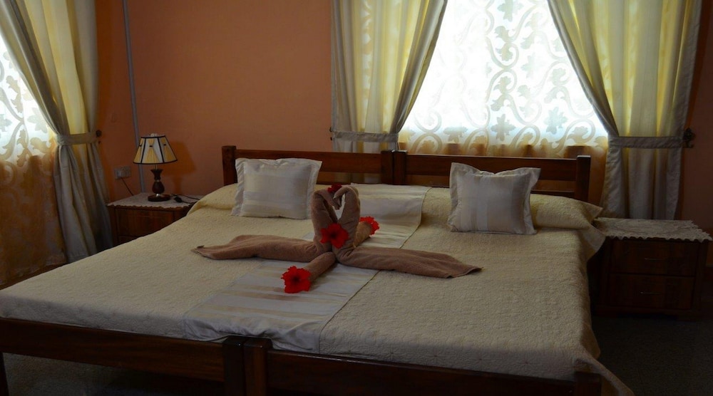 Villa Bananier Guest House 10/28