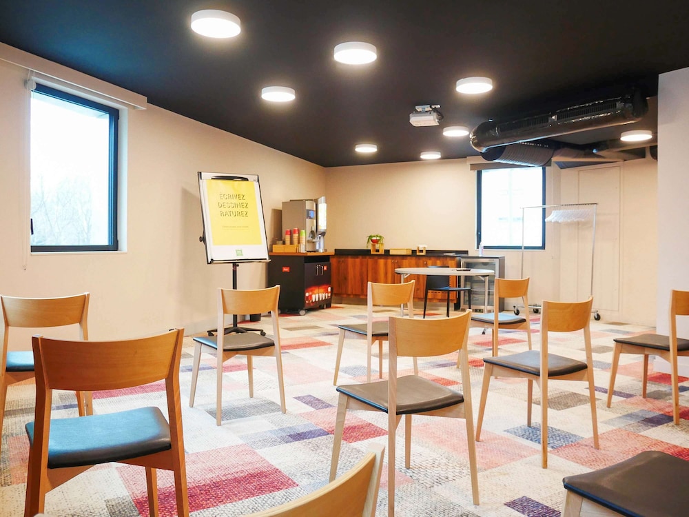 Ibis Styles Paris Meteor Avenue D'italie 50/61