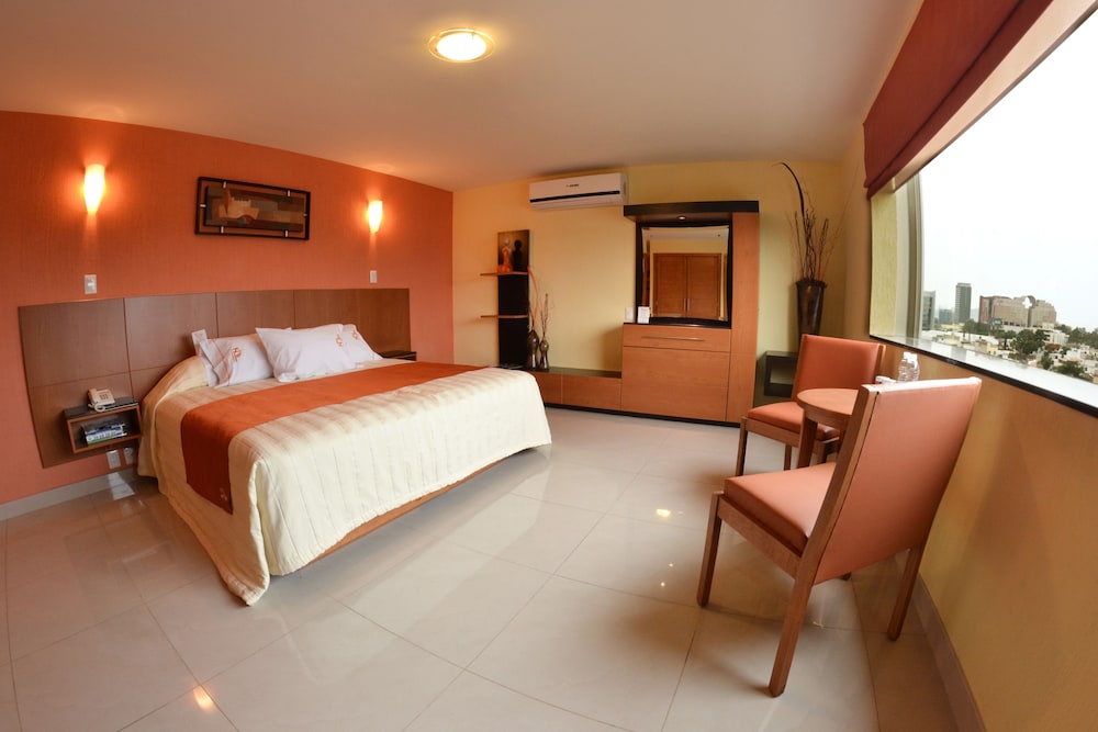 Hostalia Hotel Expo And Business Class 18/60