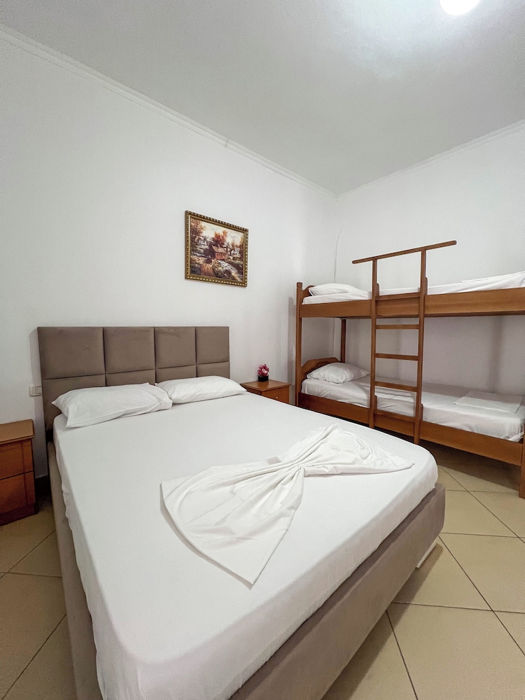 ROOM, QUADRUPLE, BALCONY