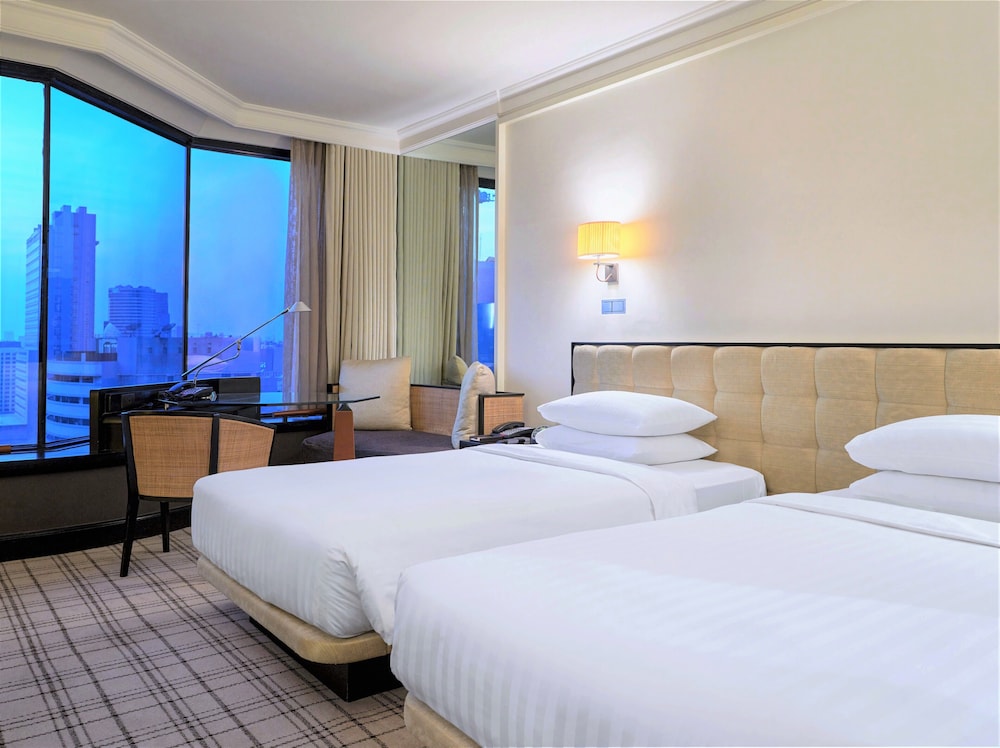 View Club Access - 2 Twin Beds