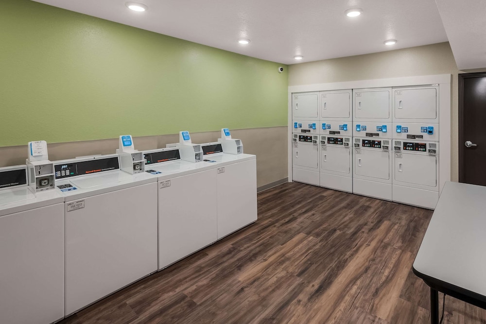 Woodspring Suites West Palm Beach 18/19