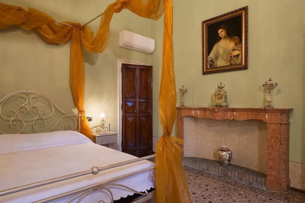 Salotto Delle Arti 7/50