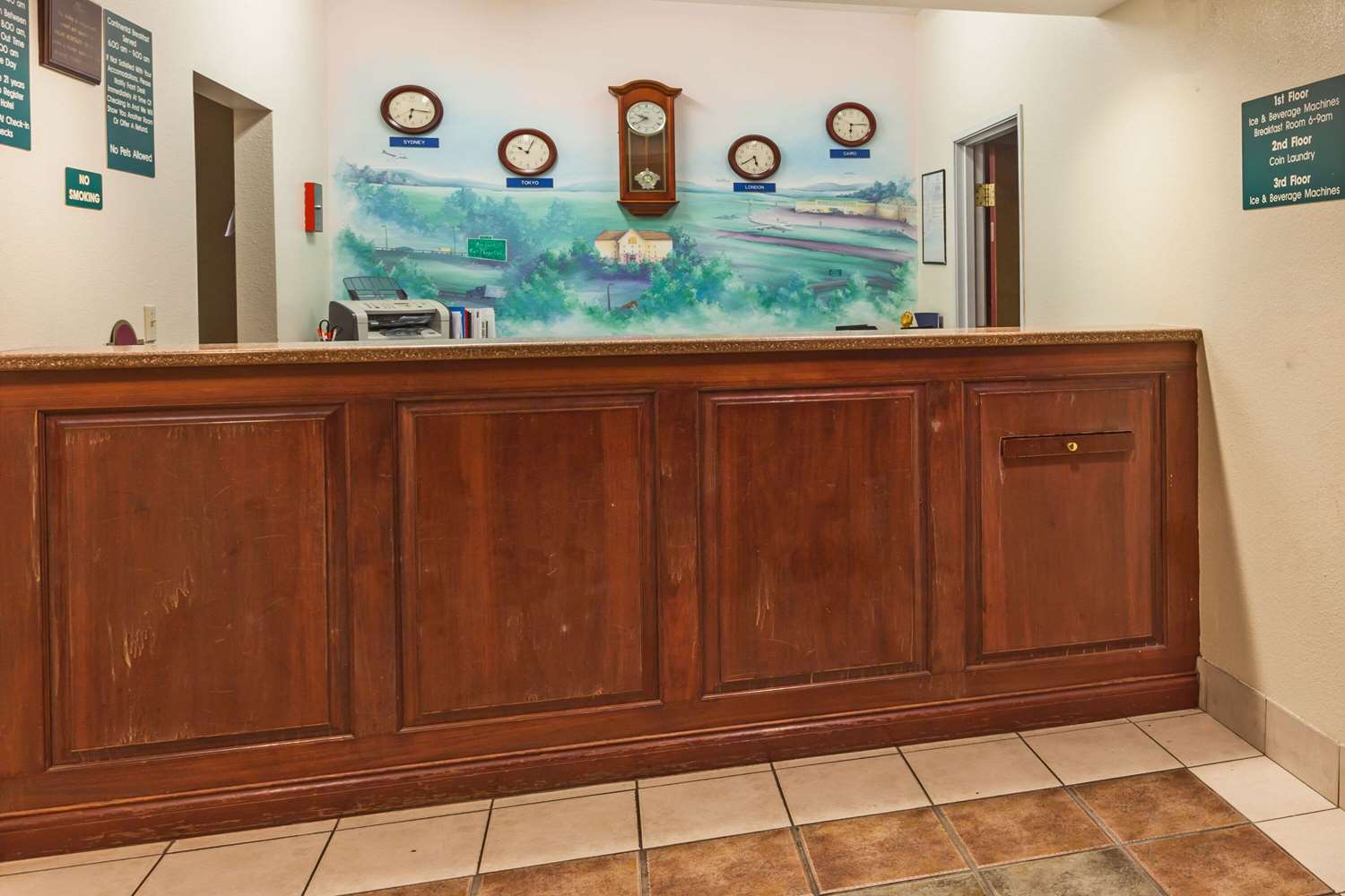 Sleep Inn Louisville Airport 1/2