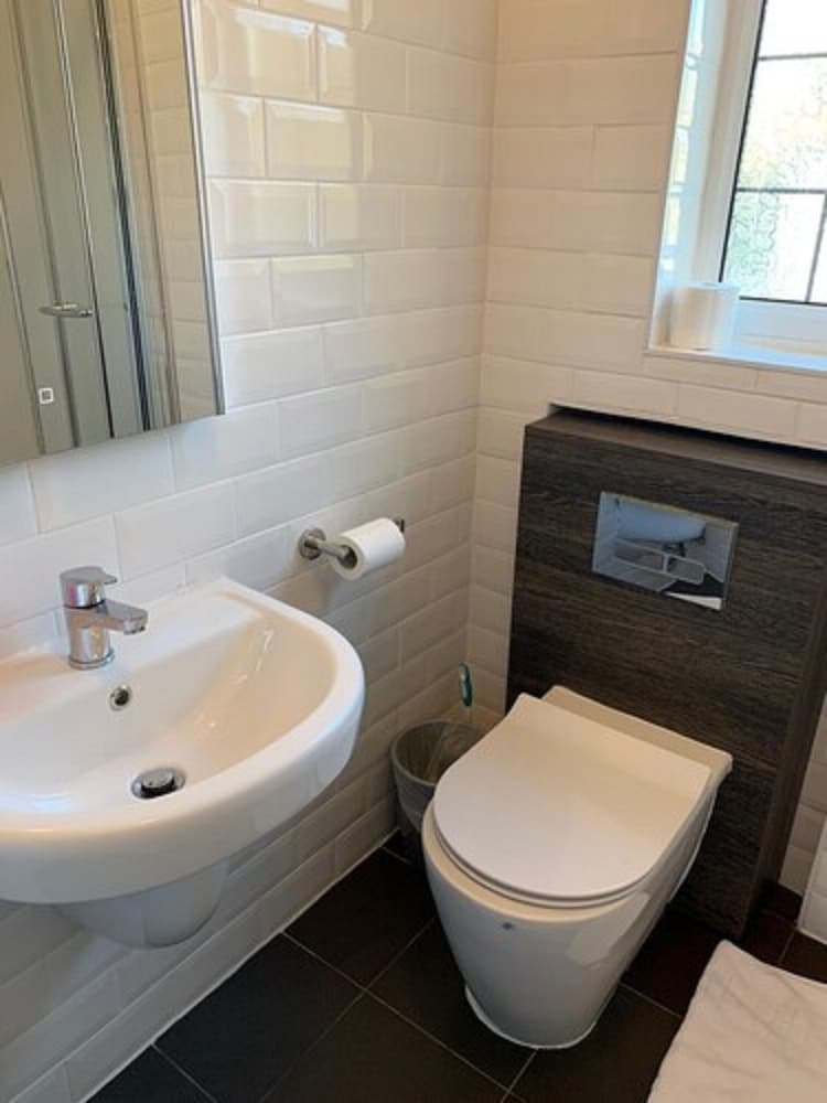 Twickenham Guest House 42/49
