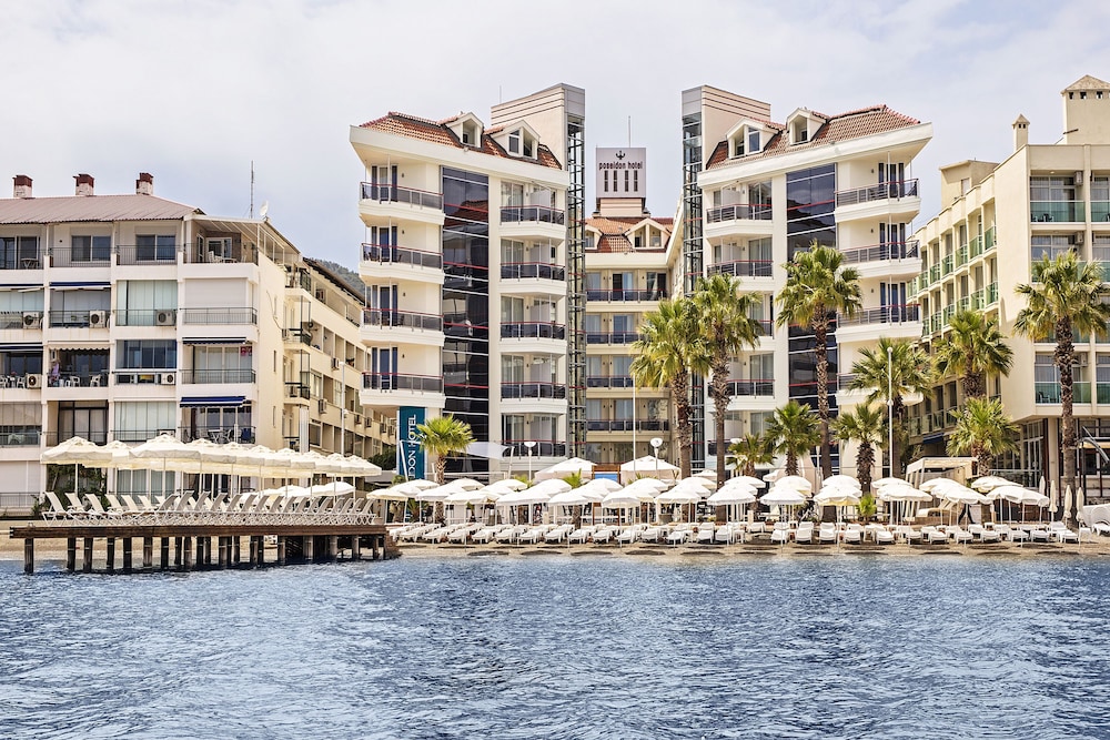 Poseidon Hotel - Adults Only 18/24