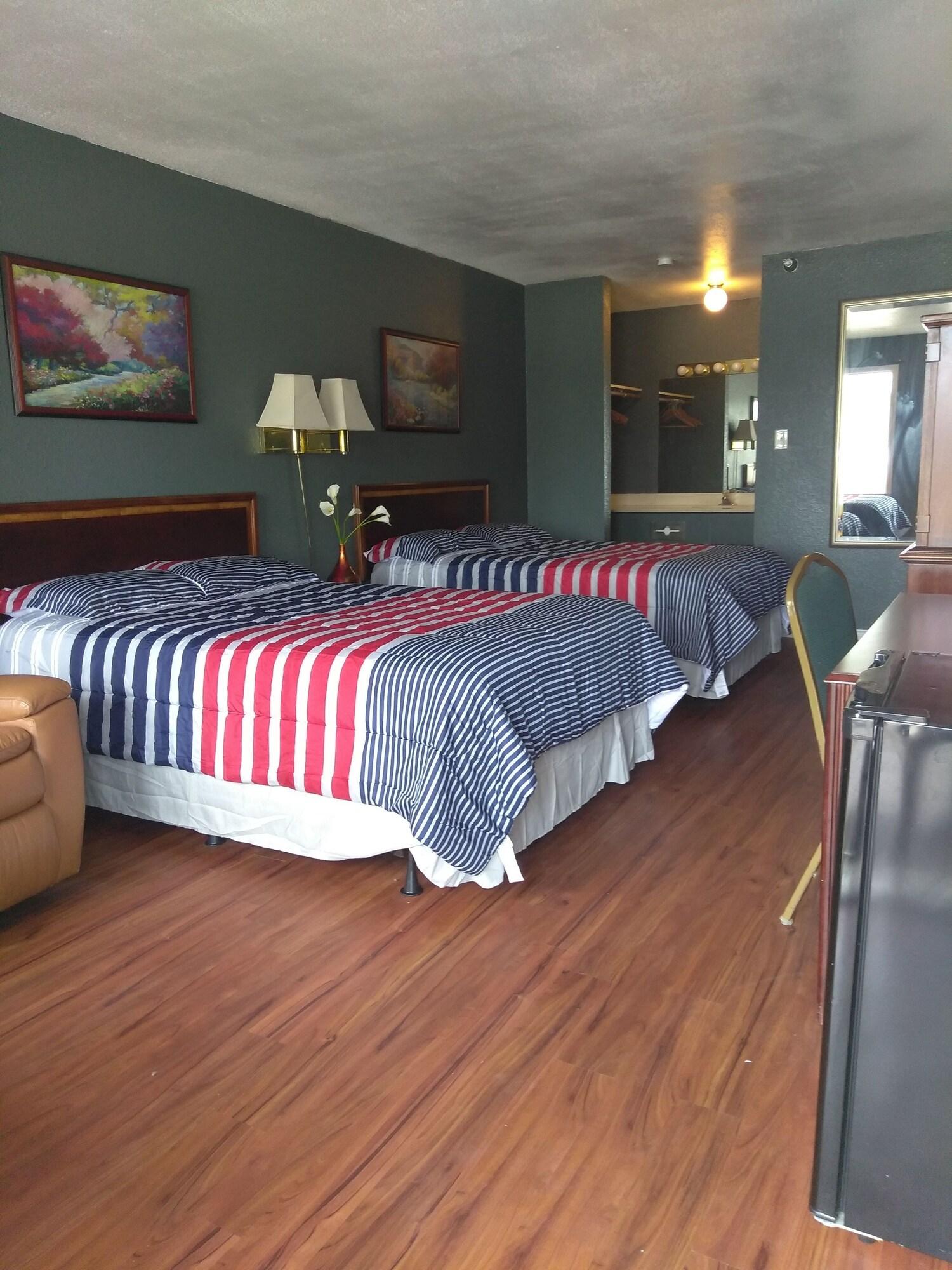 Lakeview Hotel 10/32