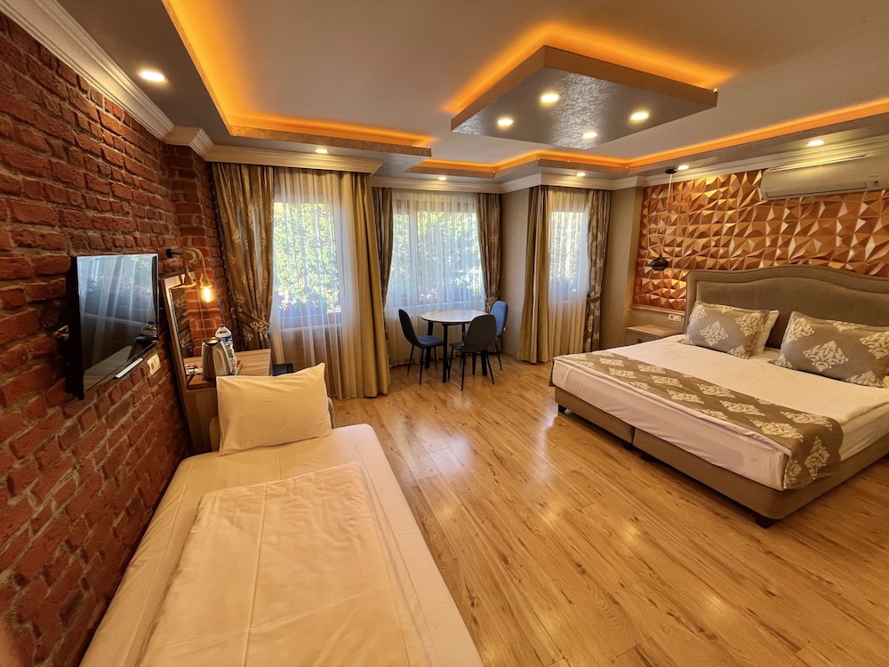 Meydan Suites 8/50