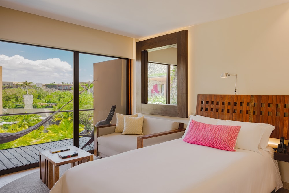 River, Suite, 2 Queen Beds، Hotel Xcaret Mexico 3/4