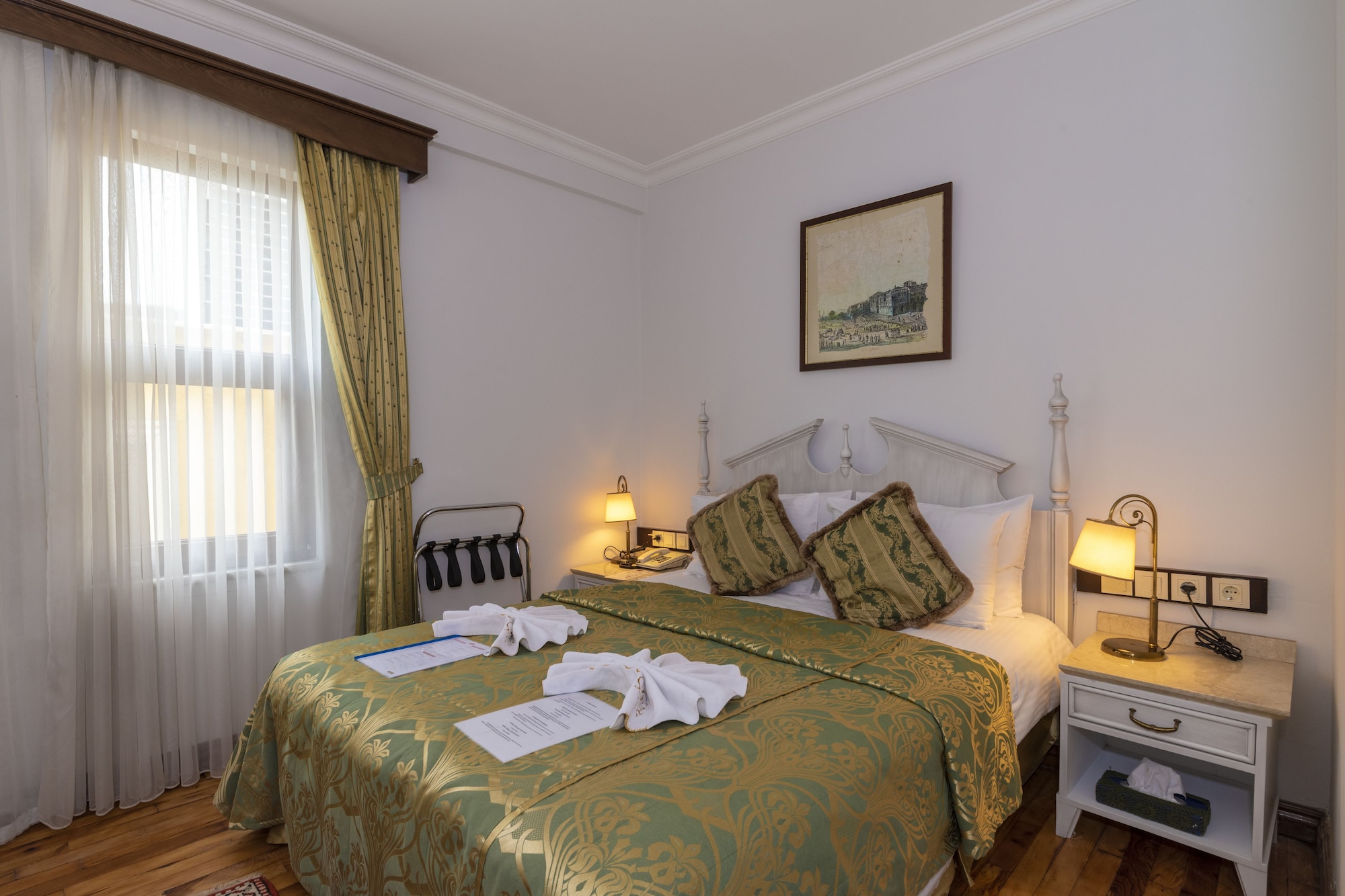 CLASSIC, DOUBLE OR TWIN BED