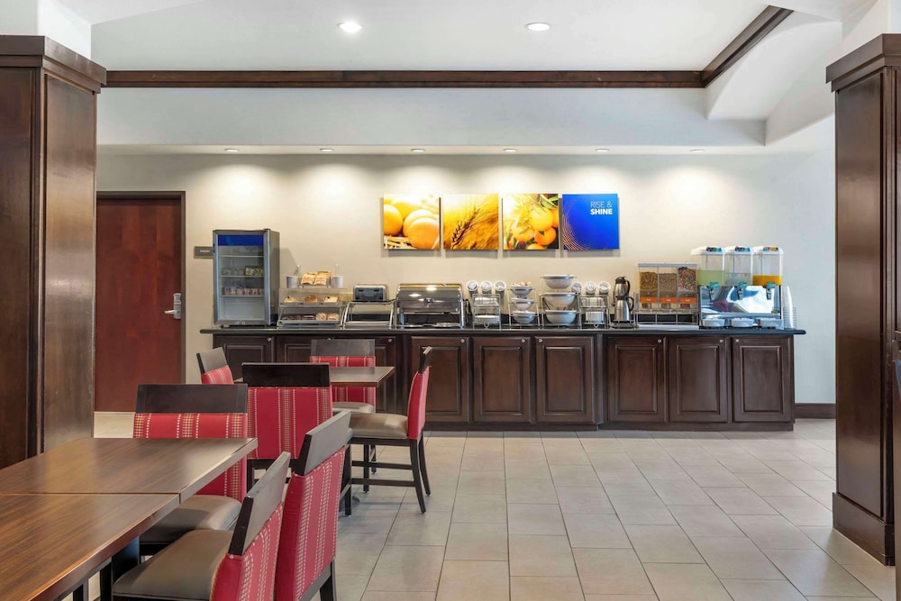 Comfort Inn and Suites Mexia, TX 40/59