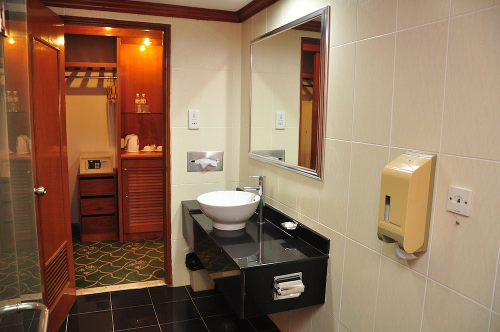 Hotel Sandakan 48/75