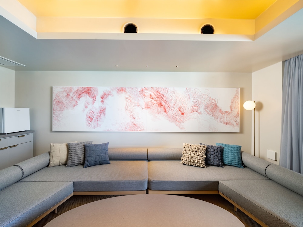 Hotel Anteroom Naha 31/50