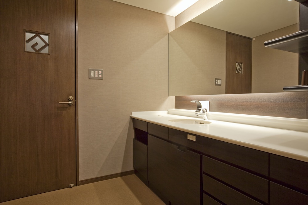 Japanese Western, Villa, 2 Double Beds, 2 Futon Beds, Park Side, Club Lounge Access