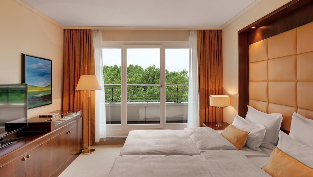 Grand Elysee 35/70