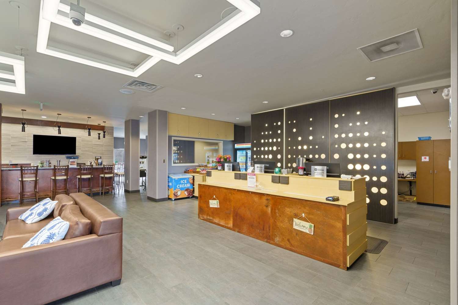 Best Western Plus Executive Residency Fillmore Inn 1/15