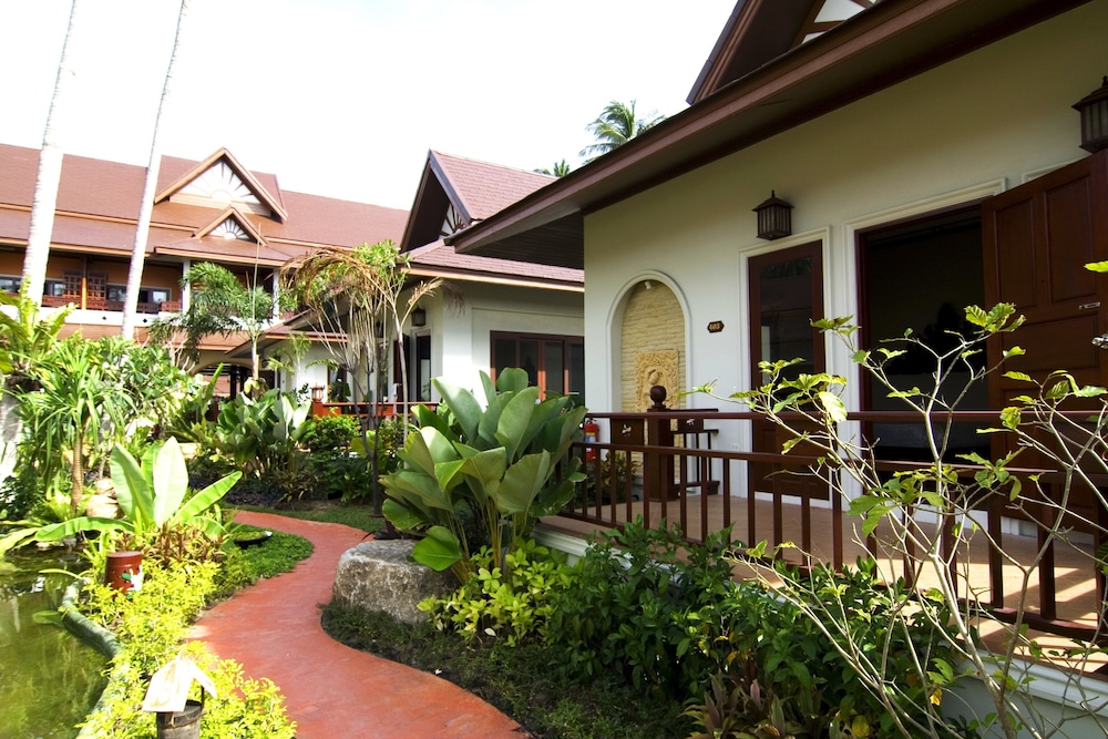 KANOK BURI RESORT 54/75