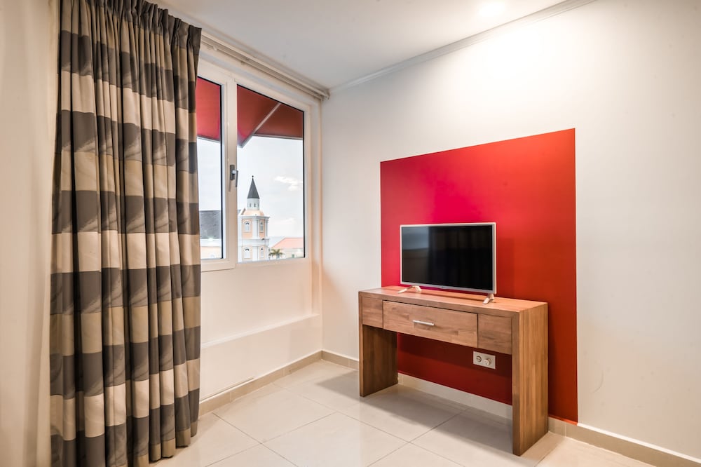 City Suites Curacao 57/70