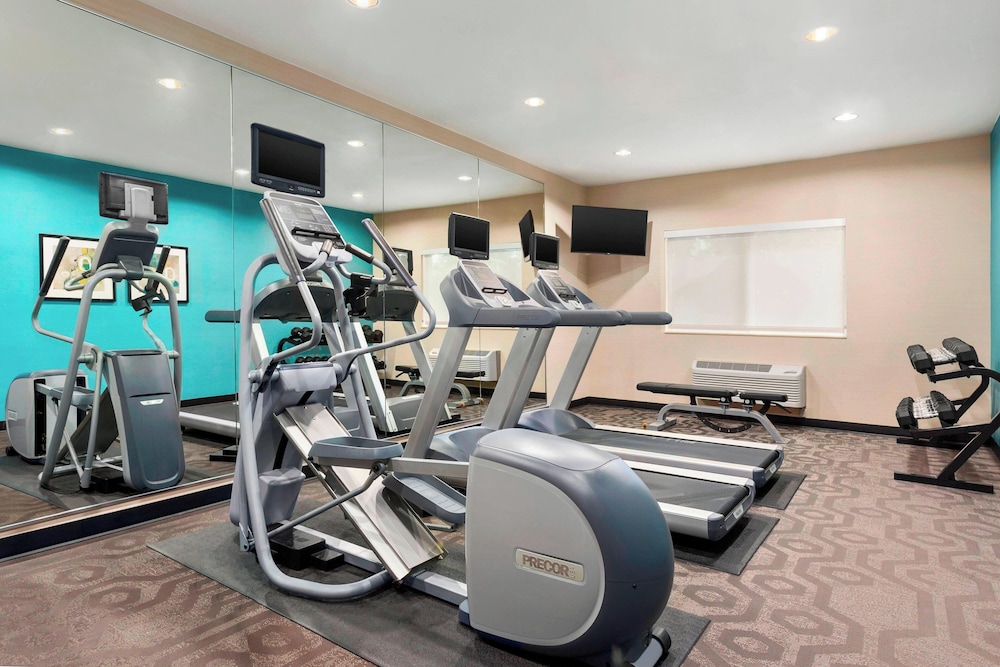 SureStay by Best Western Mount Pleasant Racine 38/61